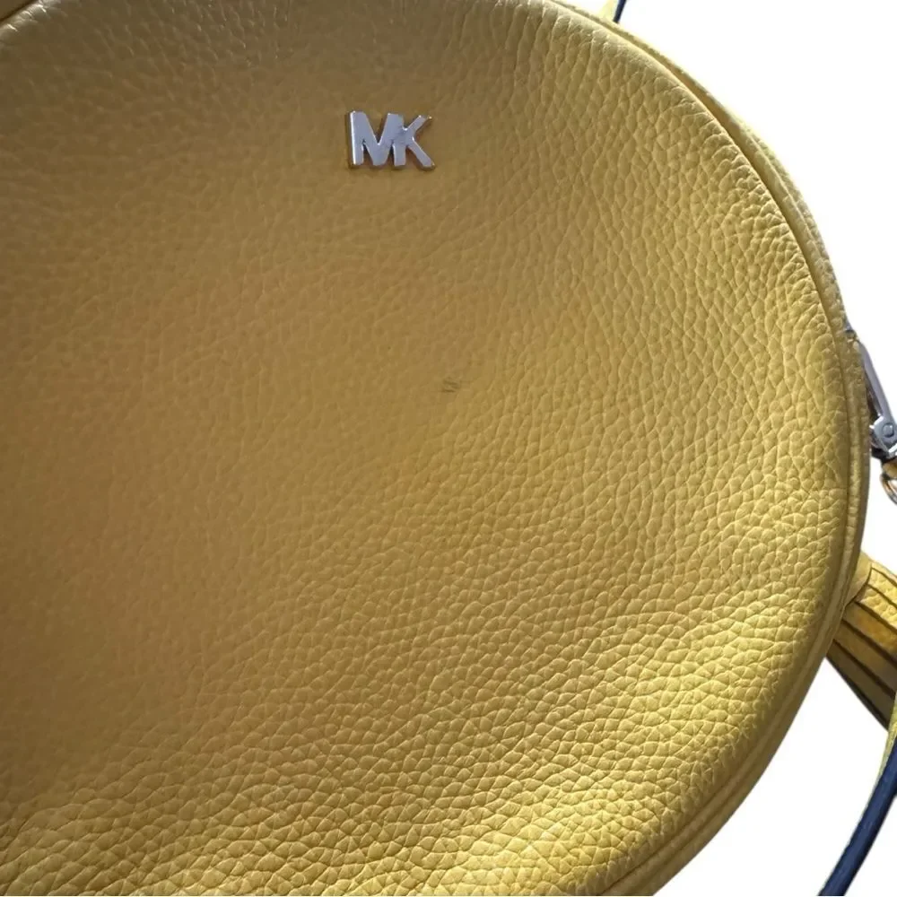 Michael Kors Yellow hammered leather circle bag